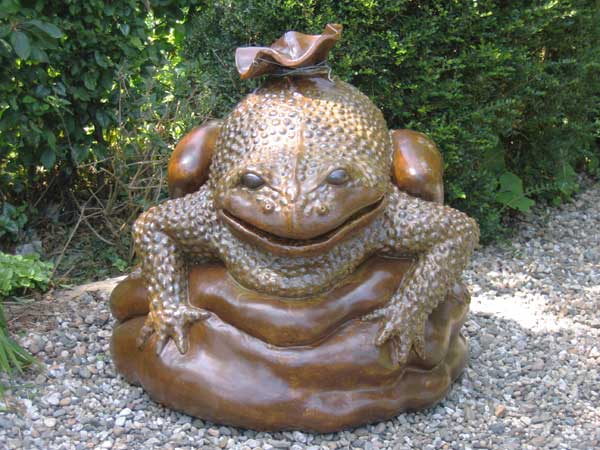 beelden aan de Vecht in de beeldentuin rondom het koetshuis van May en Joop Hobijn in Maarssen