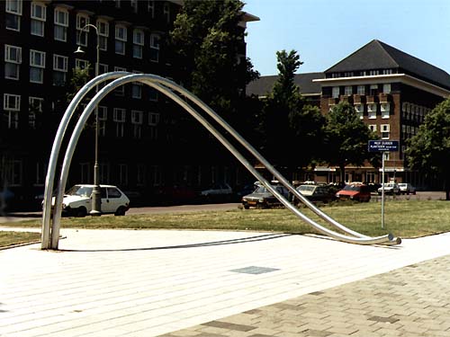 Durrer monument - Amsterdam and the sculpture of Lucien den Arend