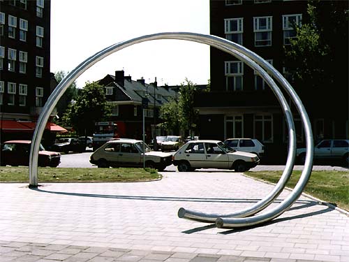 Durrer monument - Amsterdam and the sculpture of Lucien den Arend