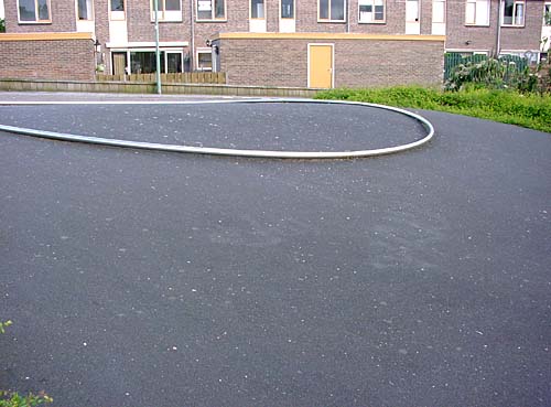 the city of Maarssen Holland and the sculpture of Lucien den Arend - site specific constructions in Maarssen (Maarssenbroek 