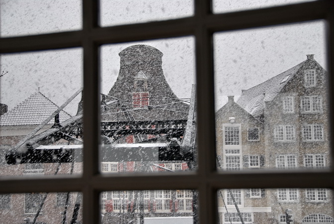 uitzicht | De uitzichten vanuit het herenhuis | grachtenpand zijn wijds, historisch en landschappelijk tegelijkertijd.